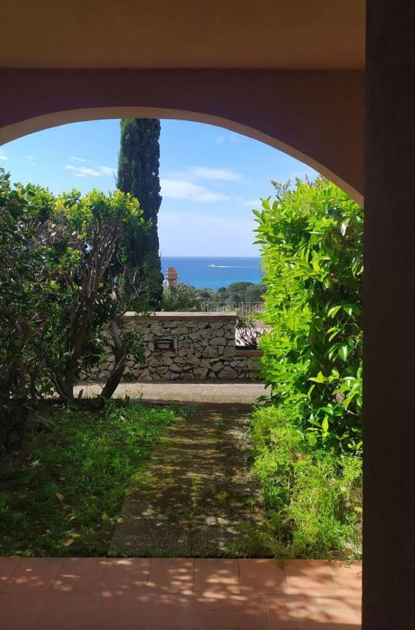 Nisportino, Elba. Bilocale Con Patio Vista Mare. Villa Casale Gastagno Dış mekan fotoğraf