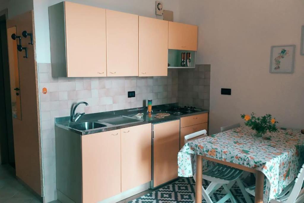 Nisportino, Elba. Bilocale Con Patio Vista Mare. Villa Casale Gastagno Dış mekan fotoğraf